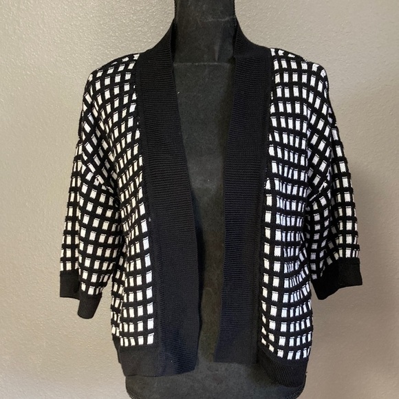 Worthington Cropped Cardigan Sweater Size M - Picture 1 of 4